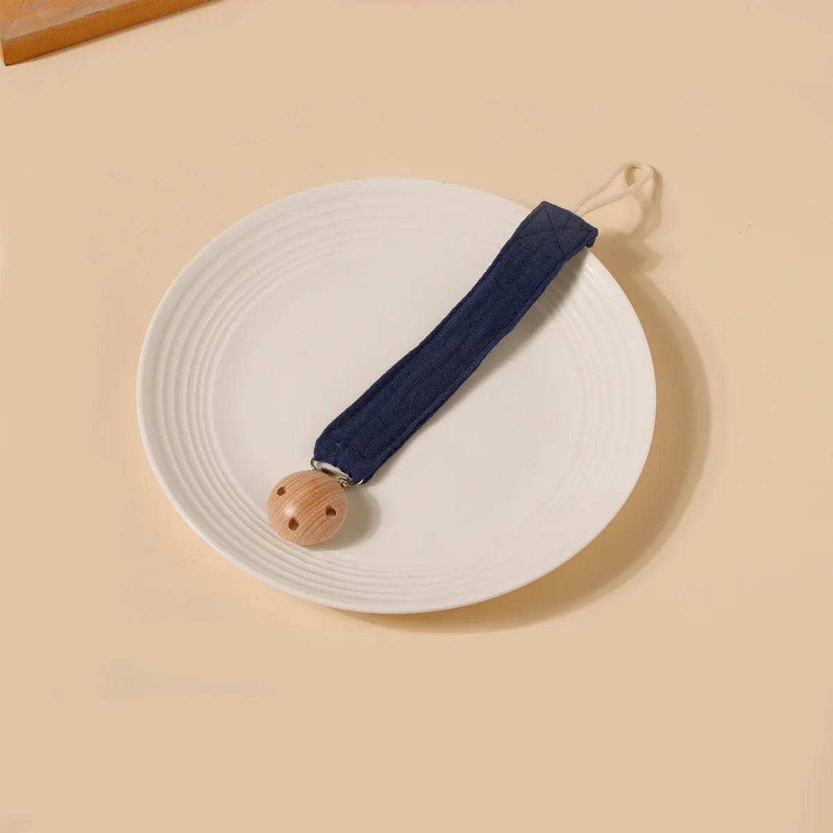 Cute Beech Wood Pacifier Clip with Cotton Strap