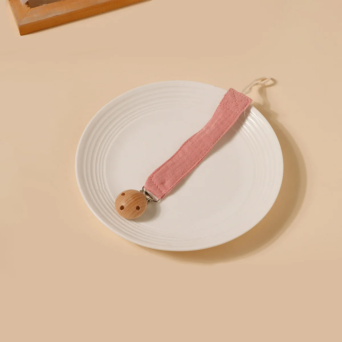 Cute Beech Wood Pacifier Clip with Cotton Strap